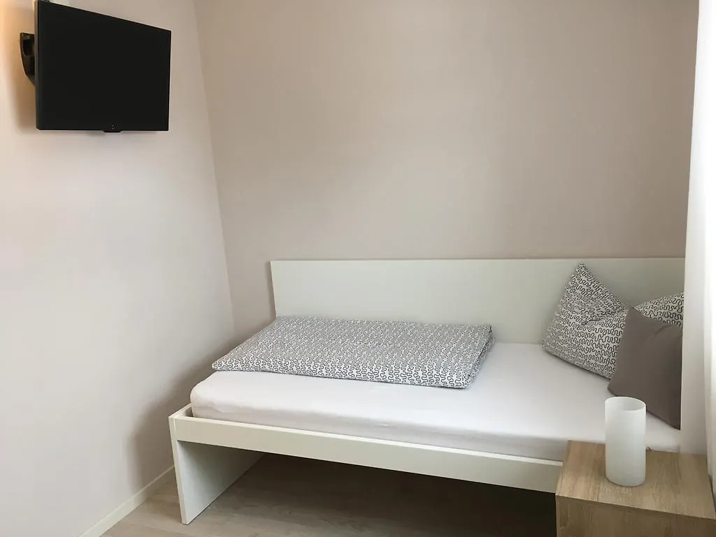 Pension M Mühldorf 3*,